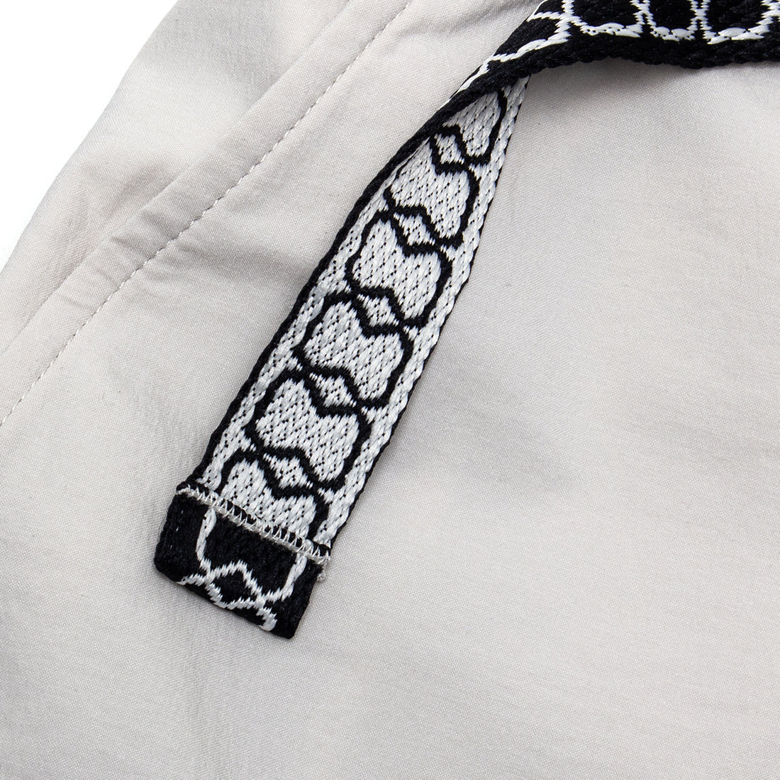 NIKE SB KEARNY CARGO SHORTS WHITE