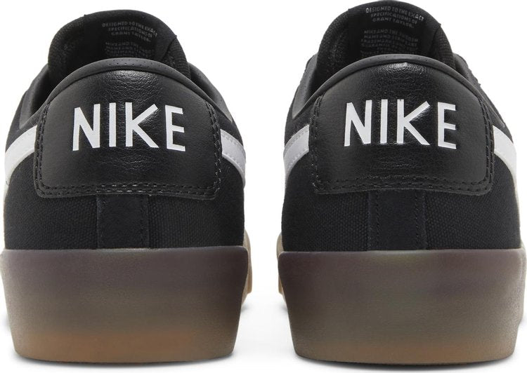 NIKE SB ZOOM BLAZER LOW PRO GT BLACK/WHITE/GUM