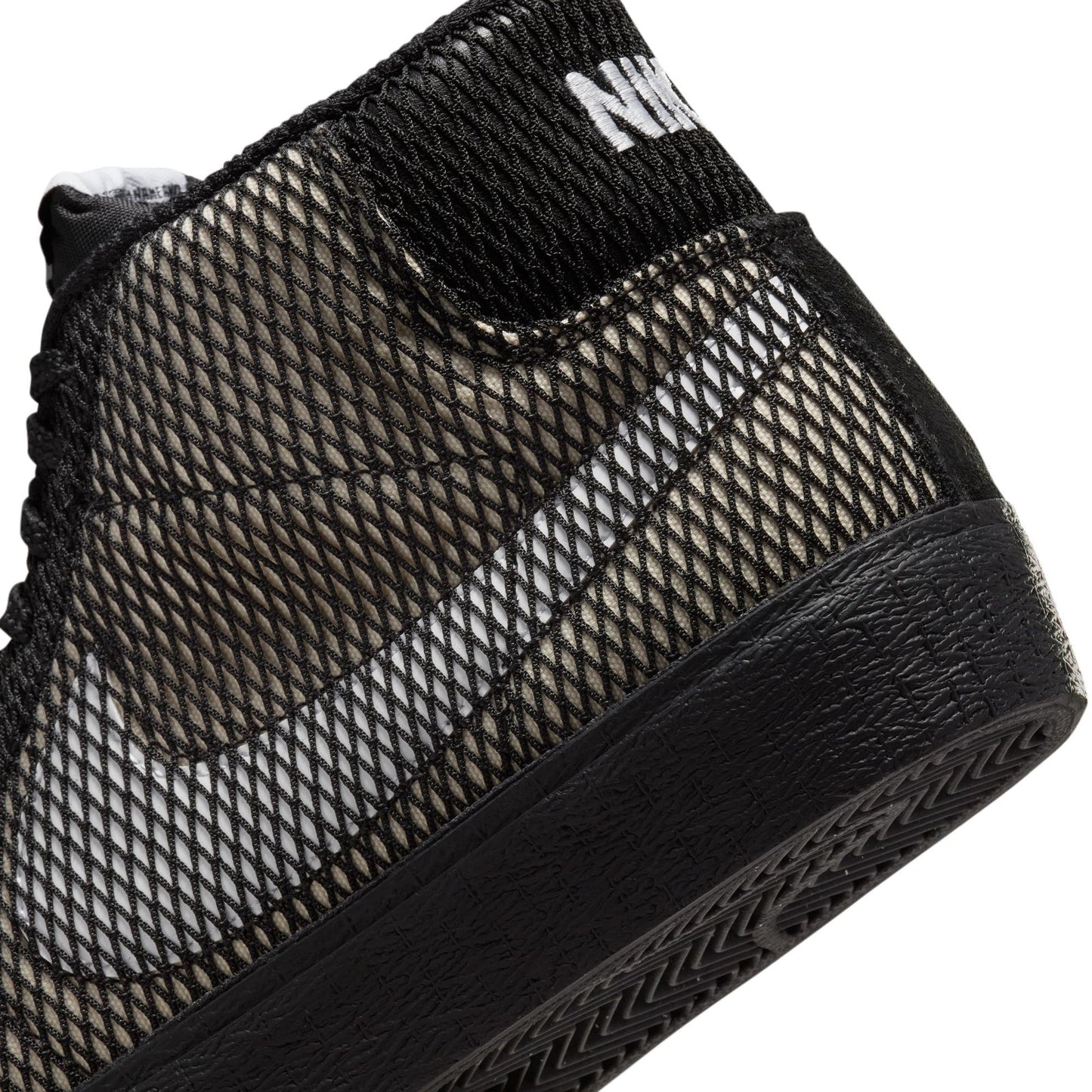 NIKE SB ZOOM BLAZER MID PRM MESH BLACK/WHITE