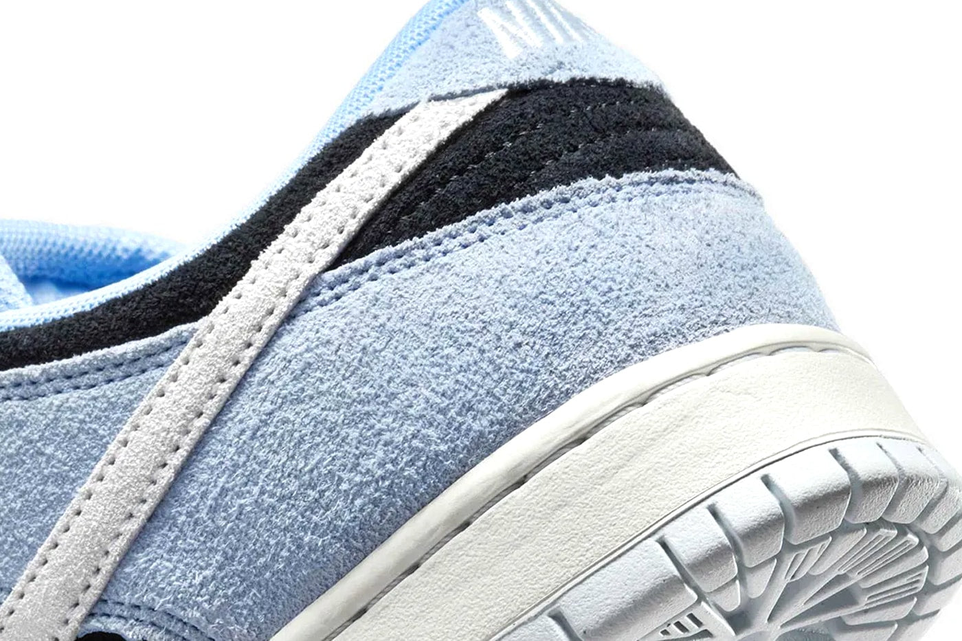 NIKE SB DUNK LOW PRO ALUMINUM/BLACK/FOOTBALL GREY
