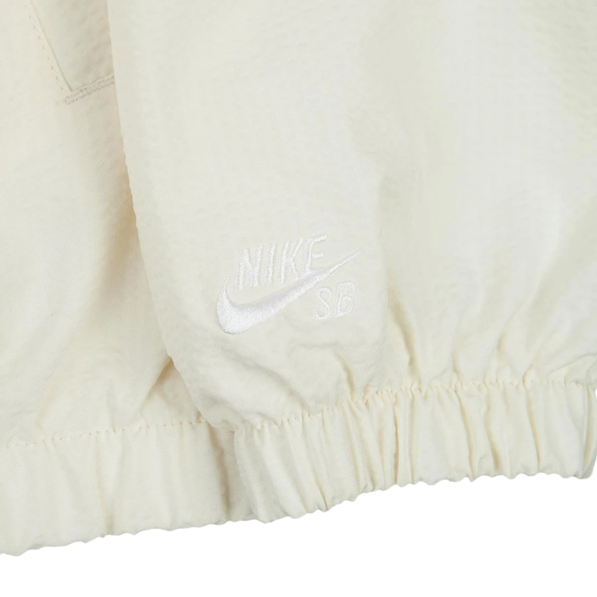 NIKE SB APPAREL SEERSUCKER BOMBER COCONUT MILK WHITE