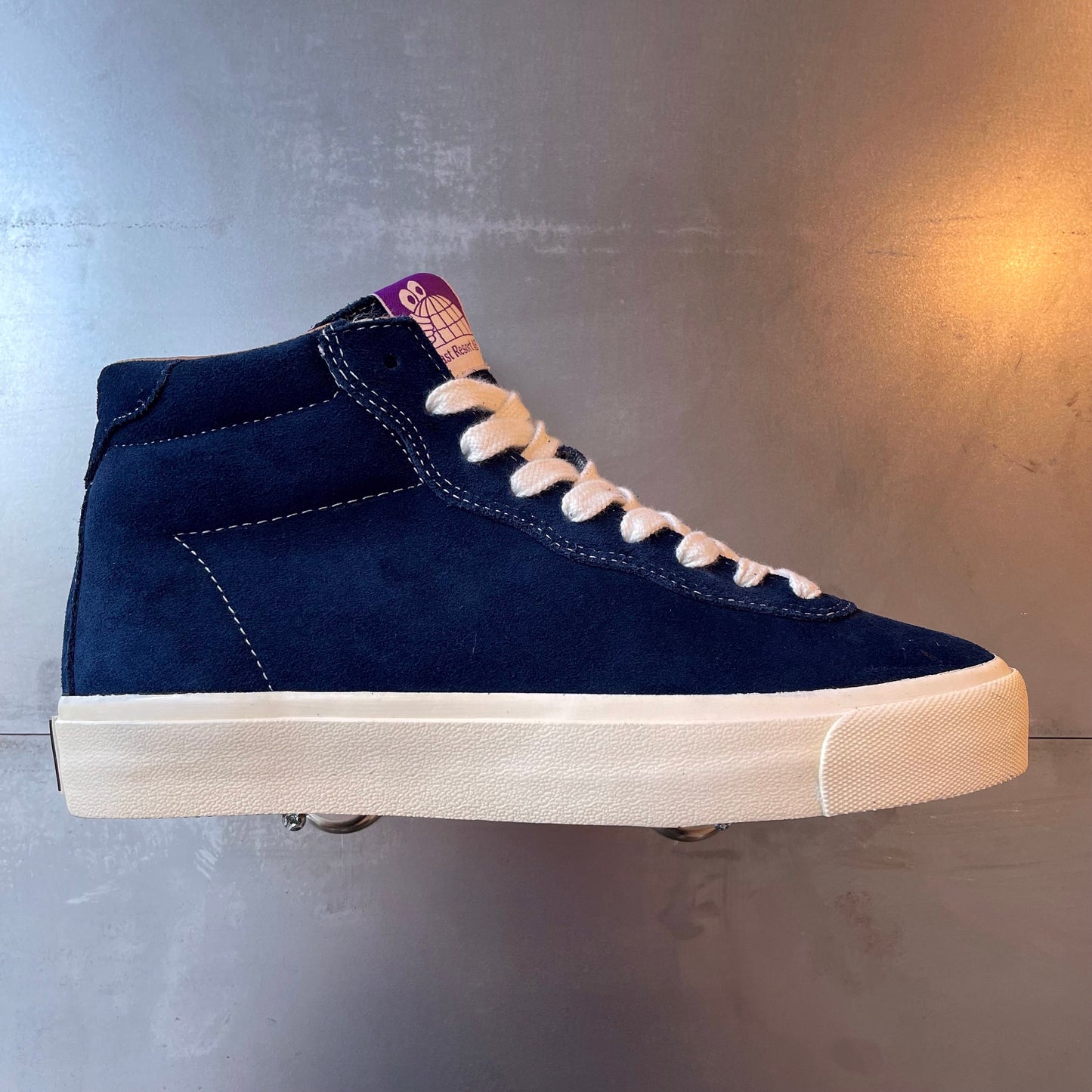 LAST RESORT AB VM001 SUEDE HI OLD BLUE/WHITE