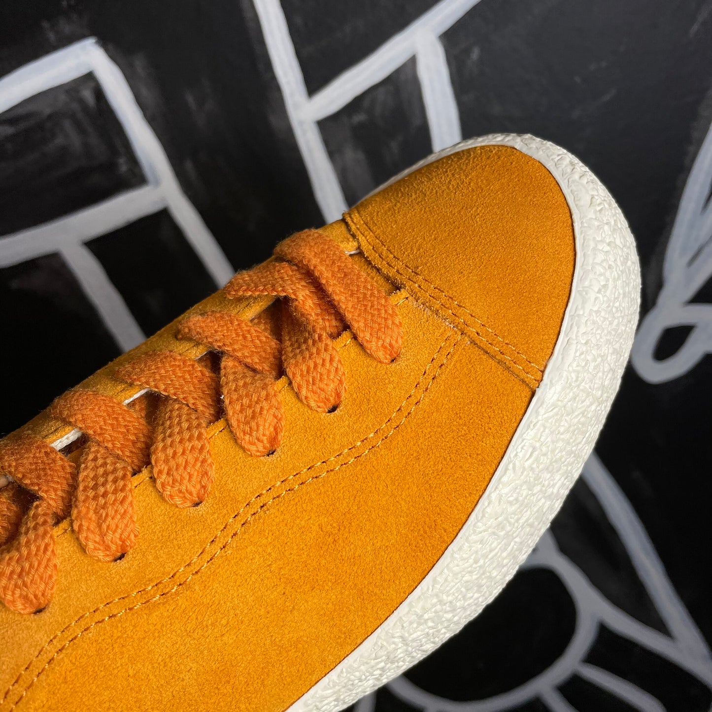 LAST RESORT AB VM002 CHEDDAR SUEDE