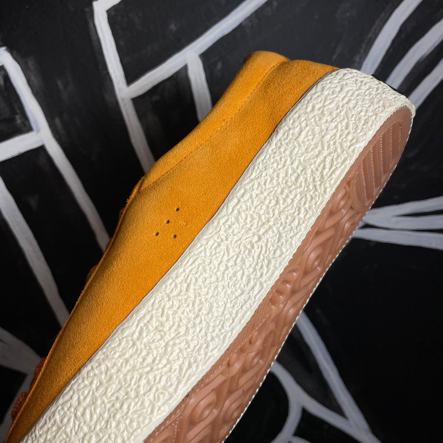 LAST RESORT AB VM002 CHEDDAR SUEDE