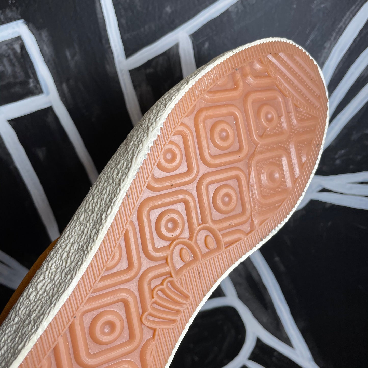 LAST RESORT AB VM002 CHEDDAR SUEDE
