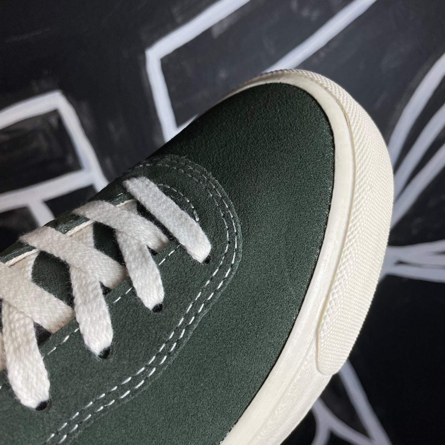 LAST RESORT AB VM001 HI OLIVE SUEDE