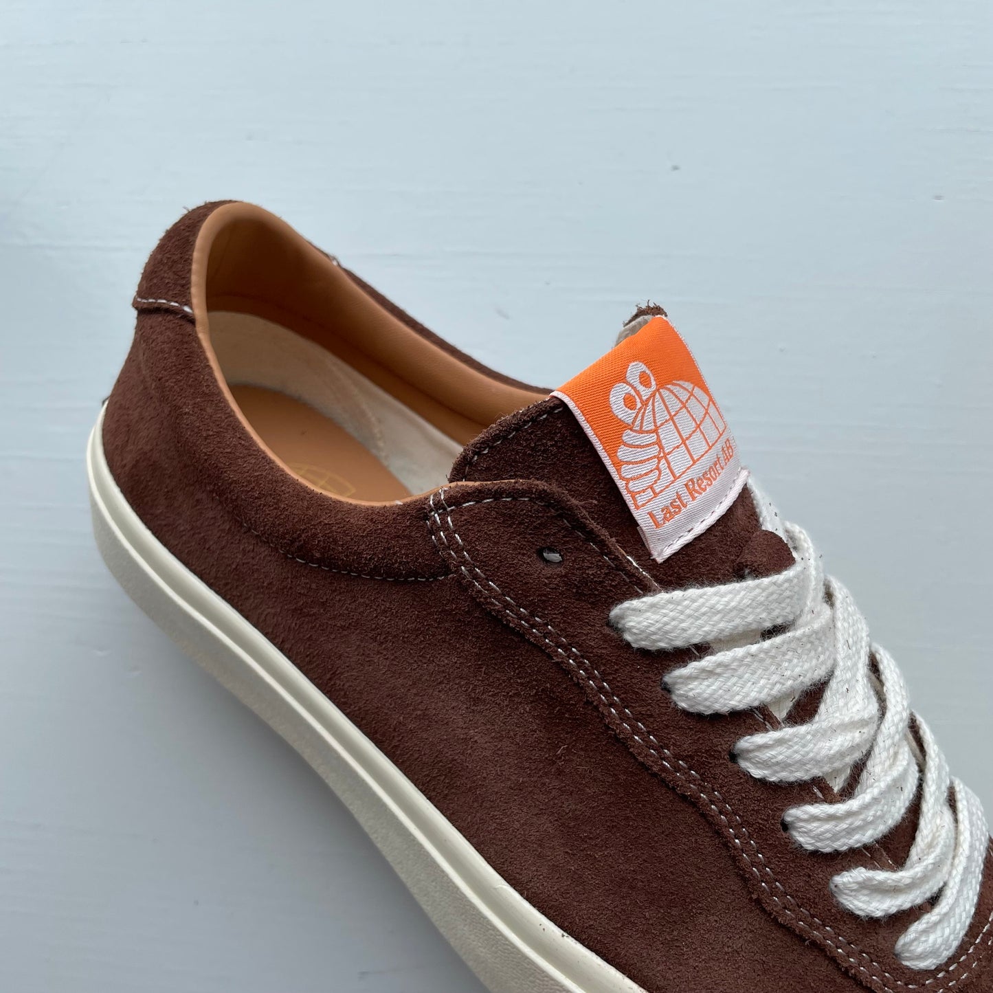 LAST RESORT AB VM001 SUEDE CHOCOLATE BROWN/WHITE