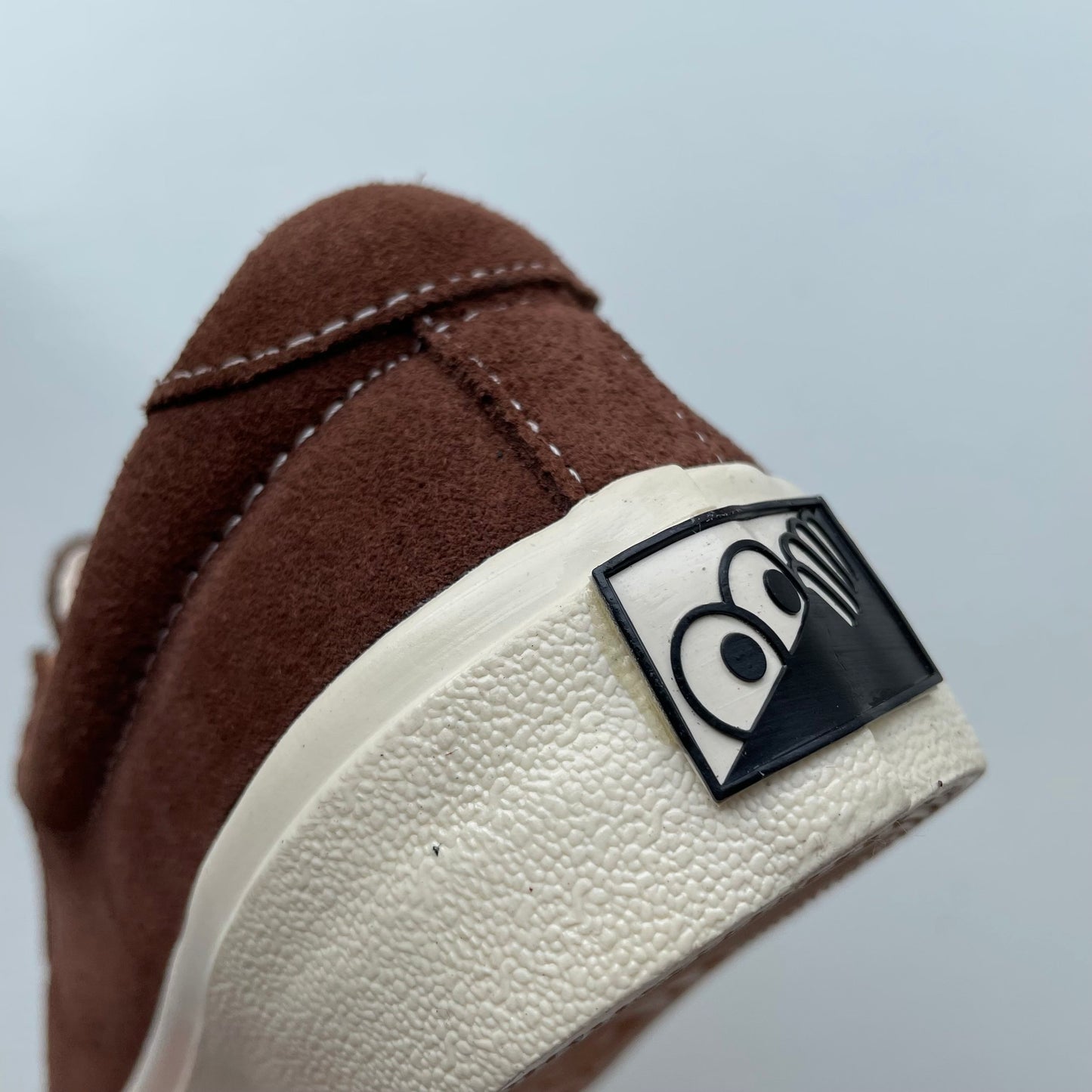 LAST RESORT AB VM001 SUEDE CHOCOLATE BROWN/WHITE