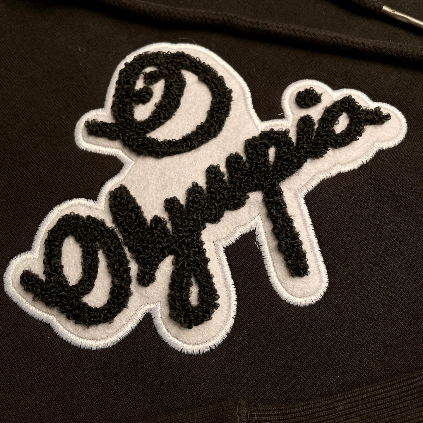 OLYMPIA SMILEY CHENILLE LOGO HOODIE BLACK