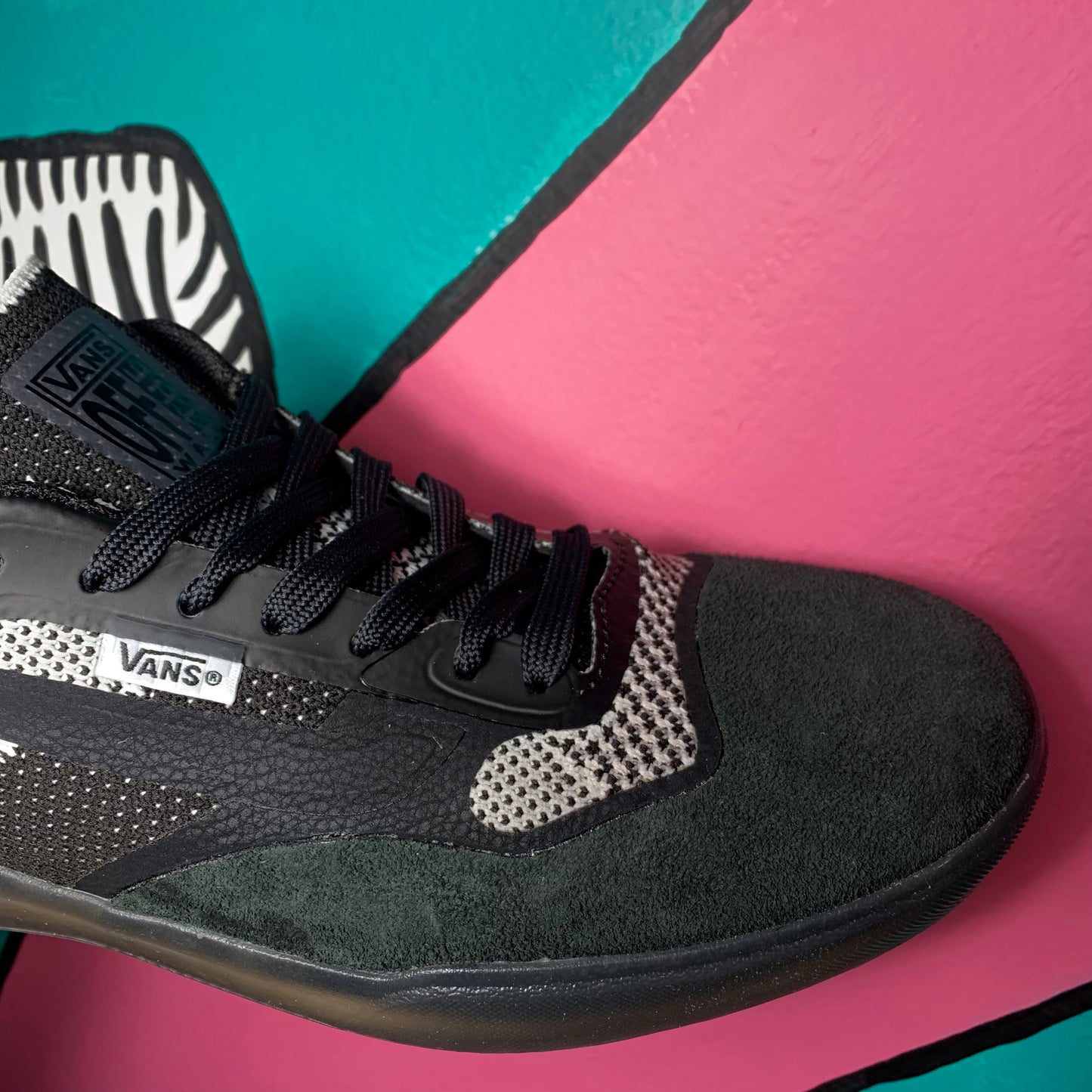 VANS AVE KNIT VCU BLACK WHITE FLECK