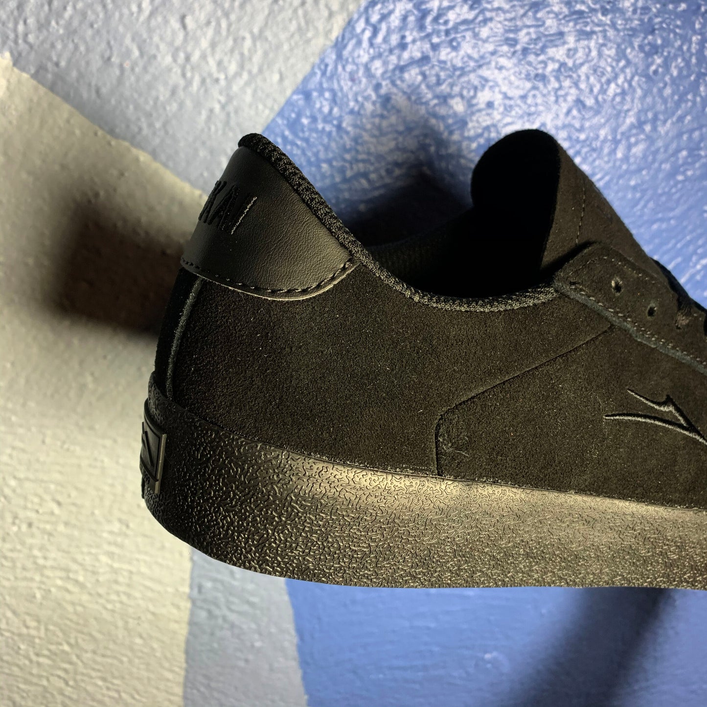 LAKAI LTD NEWPORT BLACK BLACK SUEDE