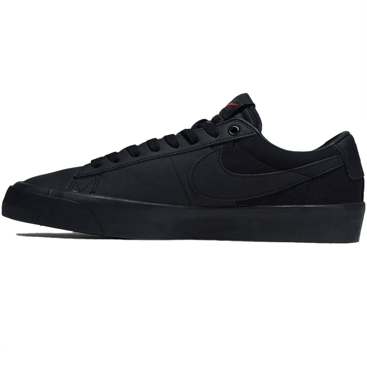 NIKE SB GT BLAZER LOW PRO ISO BLACK/BLACK