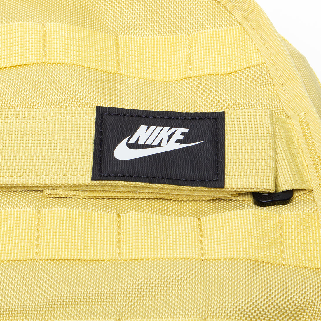 NIKE SPORTSWEAR RPM BACKPACK 26L SATURN GOLD/BLACK