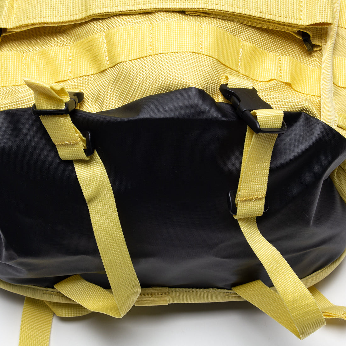 NIKE SPORTSWEAR RPM BACKPACK 26L SATURN GOLD/BLACK