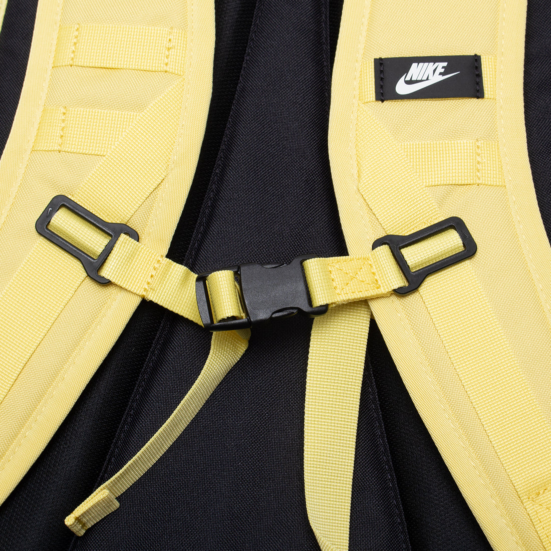 NIKE SPORTSWEAR RPM BACKPACK 26L SATURN GOLD/BLACK