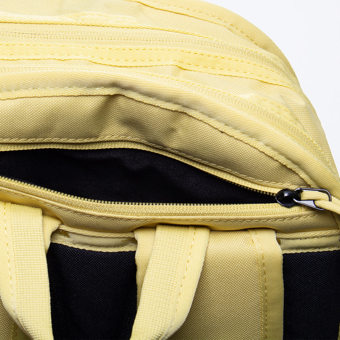 NIKE SPORTSWEAR RPM BACKPACK 26L SATURN GOLD/BLACK