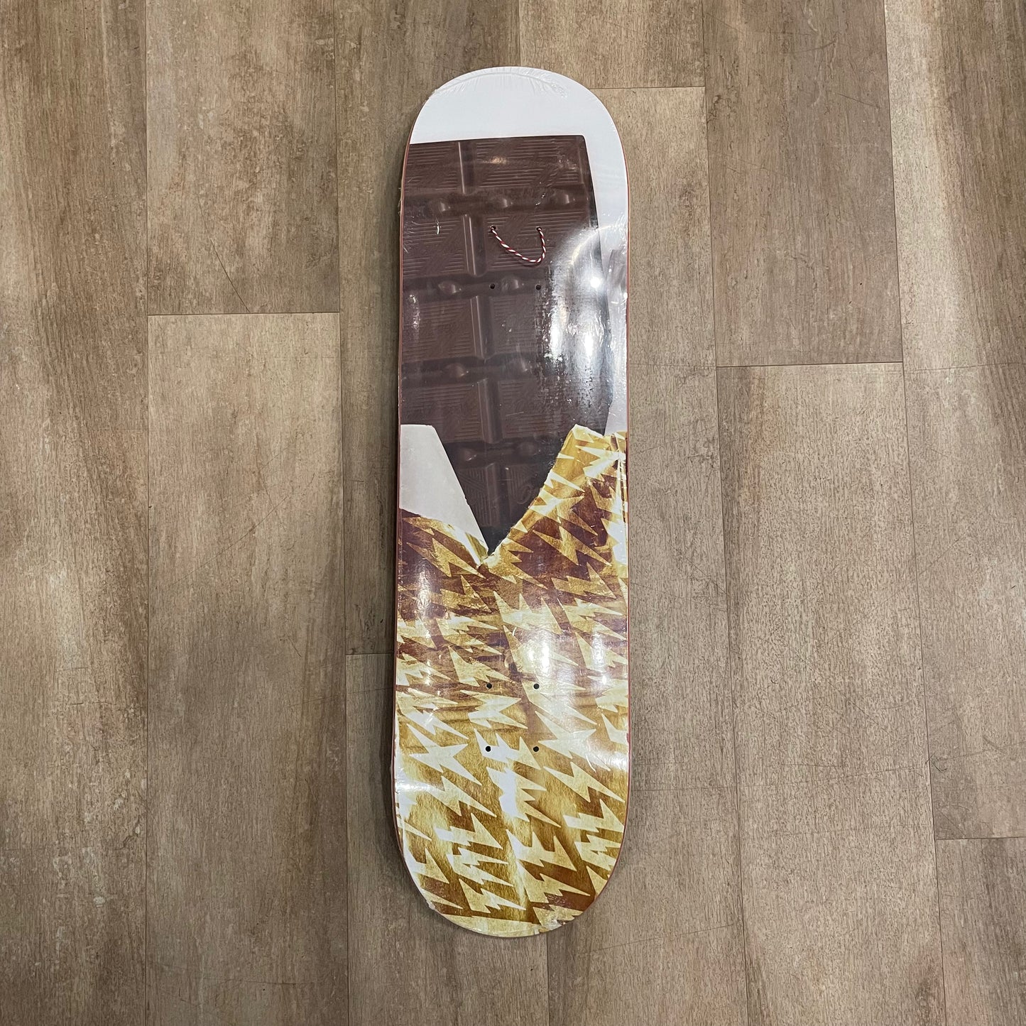 SKATE MENTAL CHOCOLATE BAR DECK 8.25