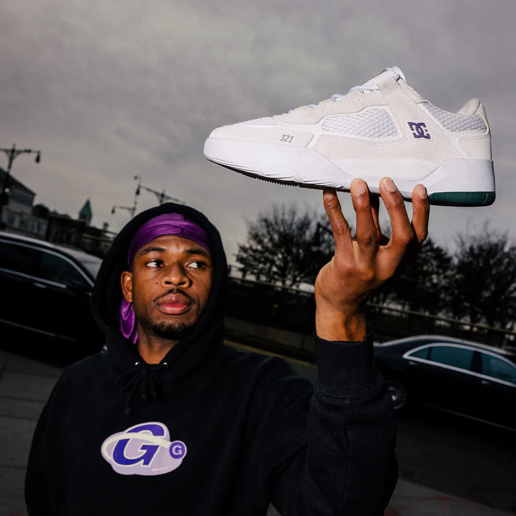 DC SHOE CO METRIC S X ISH WHITE / PURPLE