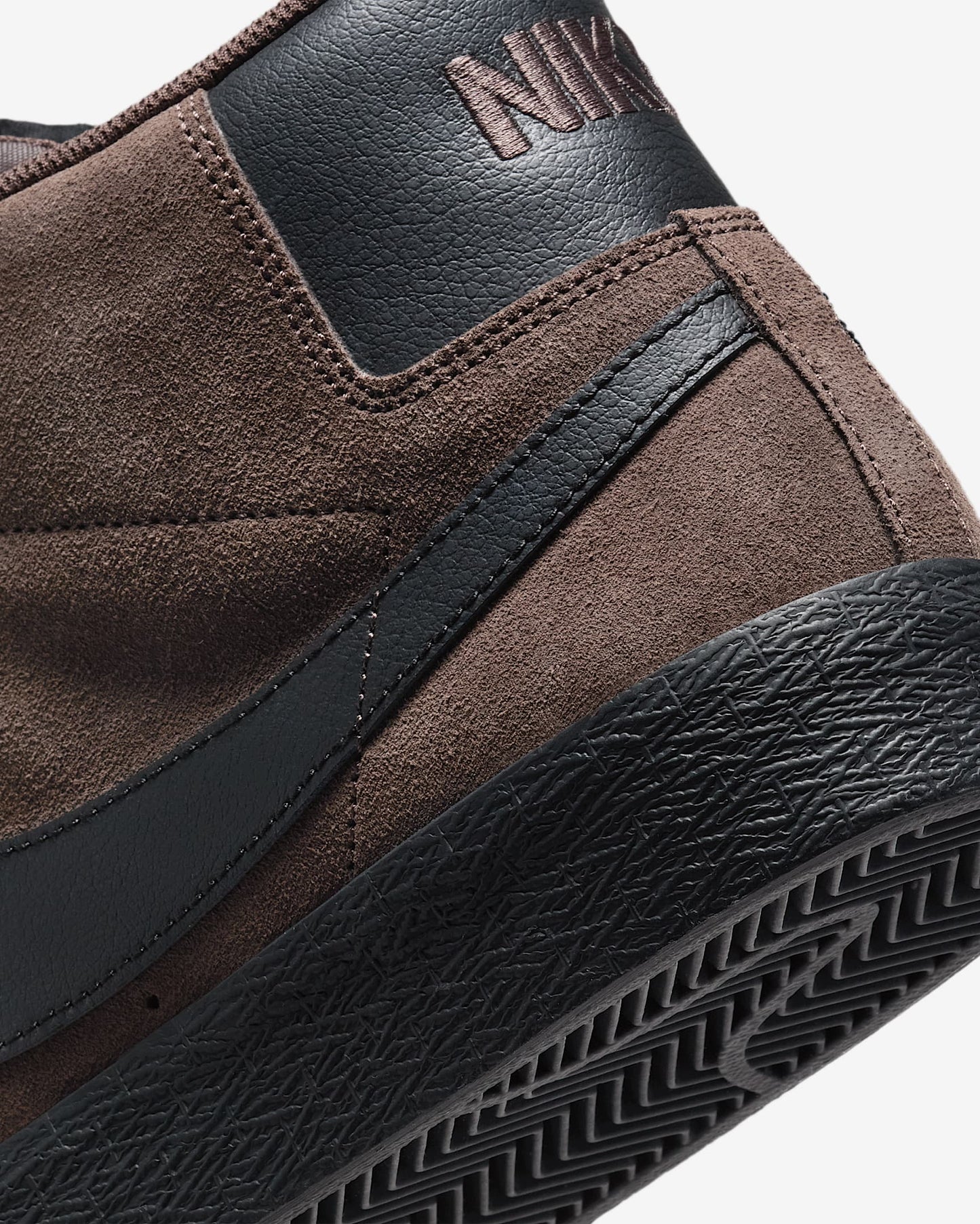 NIKE SB BLAZER MID BAROQUE BROWN/BLACK