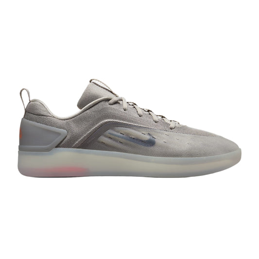NIKE SB ZOOM NYJAH 4 COLLEGE GREY/LIGHT SILVER