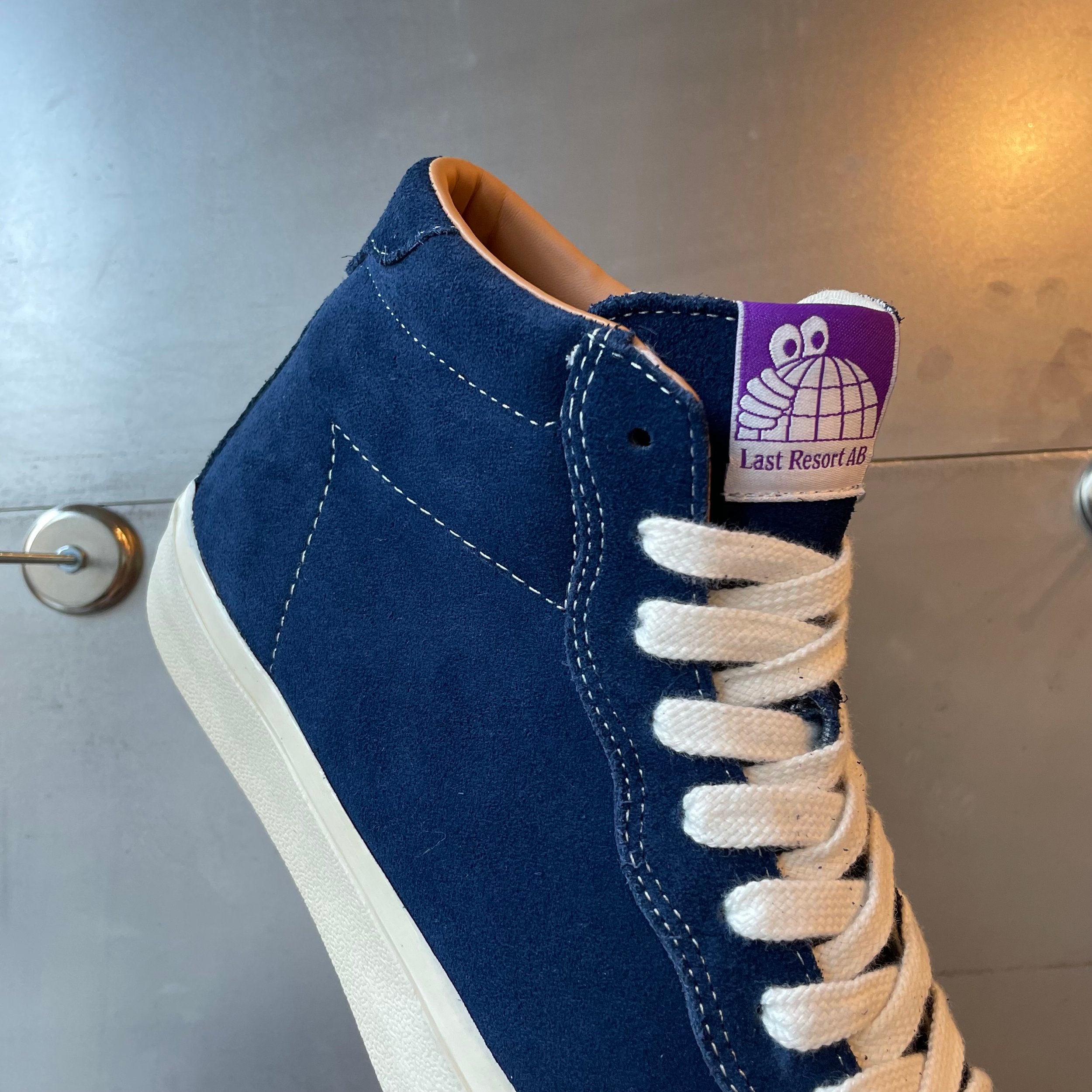 LAST RESORT AB VM001 SUEDE HI OLD BLUE/WHITE – Olympia Skateshop