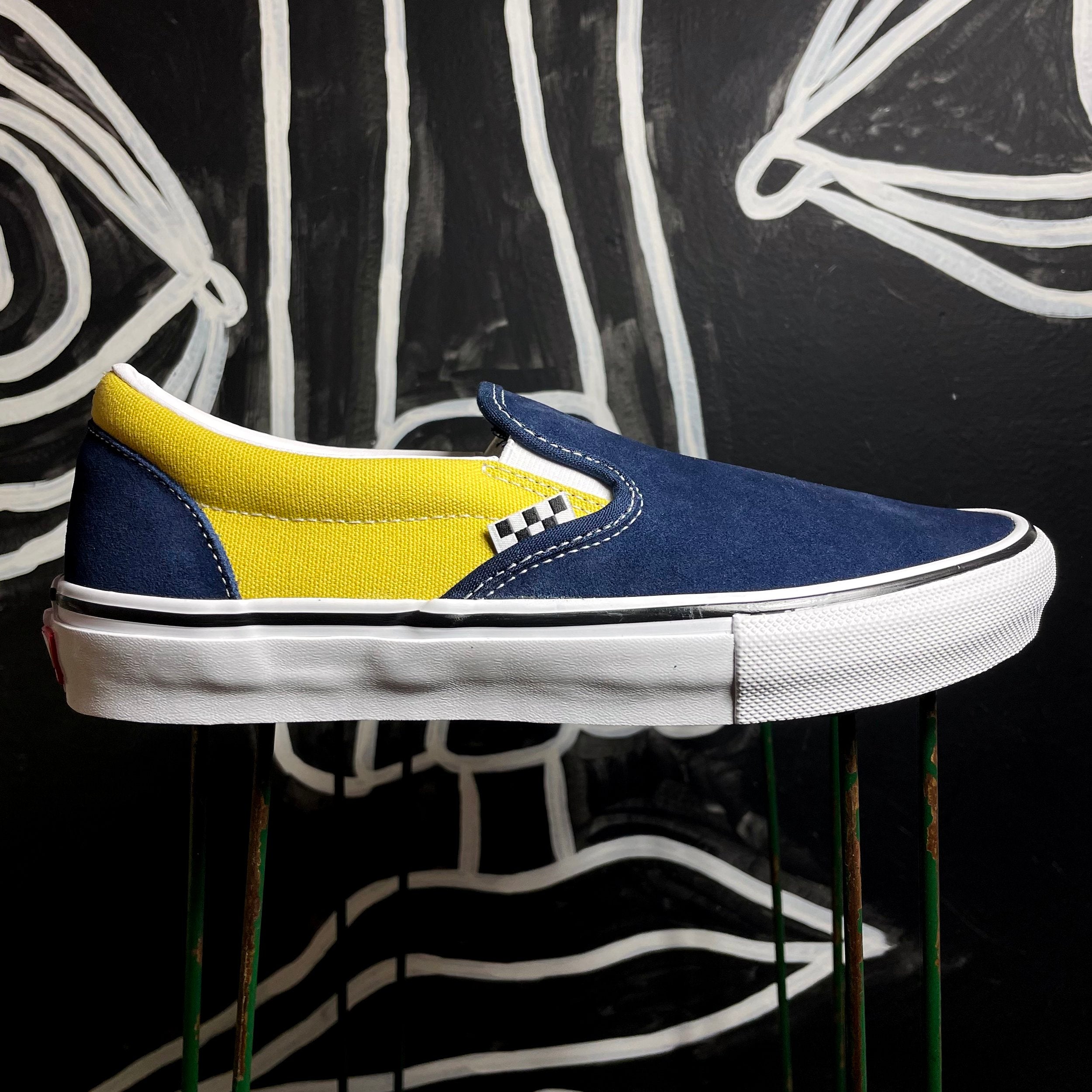 VANS SKATE SLIP ON NAVY GOLD